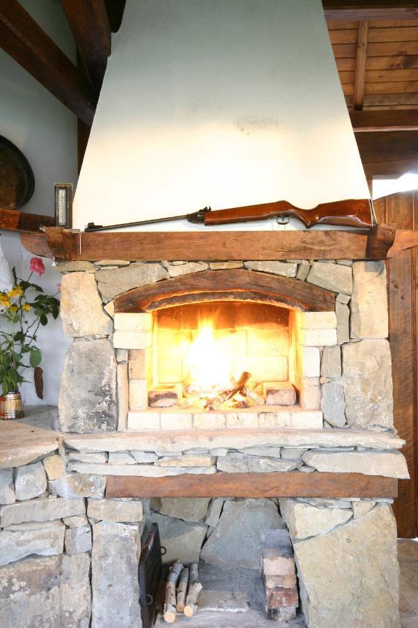 Private 4Br-2Ba Guest House Dryanovo With Pool And Free Parking Eksteriør bilde