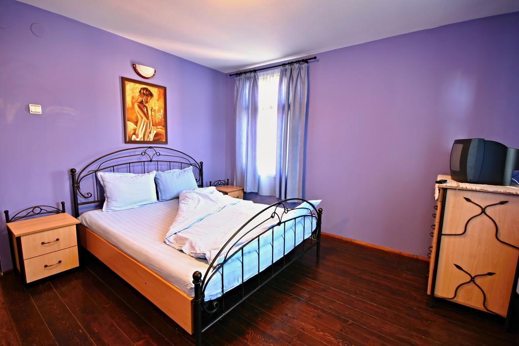Private 4Br-2Ba Guest House Dryanovo With Pool And Free Parking Eksteriør bilde