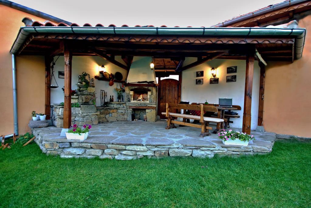 Private 4Br-2Ba Guest House Dryanovo With Pool And Free Parking Eksteriør bilde